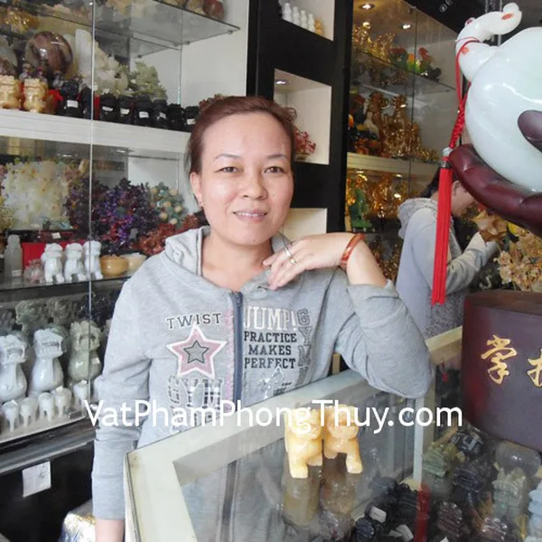 Chị Thoảng - khách hàng mua Tỳ Hưu Hắc Ngà Nhỏ H012