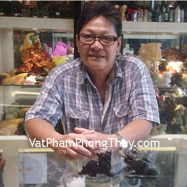 Chú Lực - khách hàng mua Tỳ hưu thạch anh đen GM009, Thiềm thừ Lam ngọc GM025