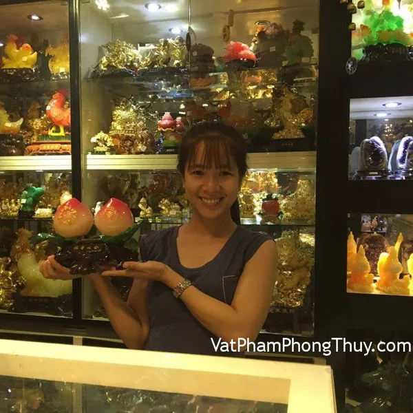 Vợ chồng anh Hoàng - khách hàng mua cặp song đào hồng trắng H337G