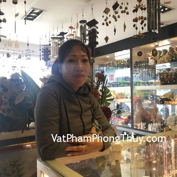 Chị Viên - khách hàng mua Tỳ Hưu Bắc Kinh trắng chuẩn BKT-S