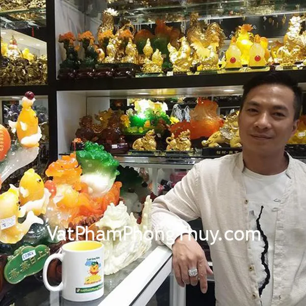 Anh Tân - khách hàng mua tượng tỳ hưu kéo cải C042A, tượng cá chép C096A, tượng rồng cẩm thạch N076 và cây tài lộc