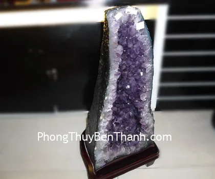 Hang thạch anh tím loại A H093-1-S3-217058