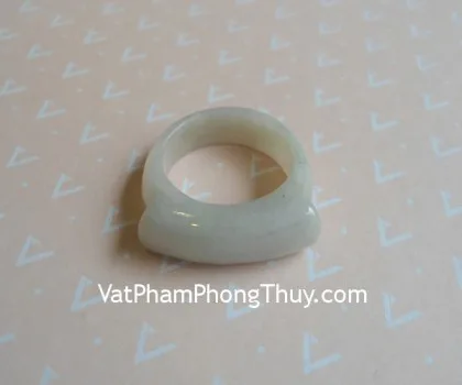 Nhẫn bản trơn phỉ thúy đẹp FS6625