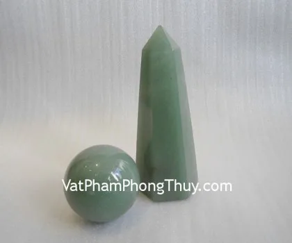 Trụ thạch anh trắng H052-3-S2-323