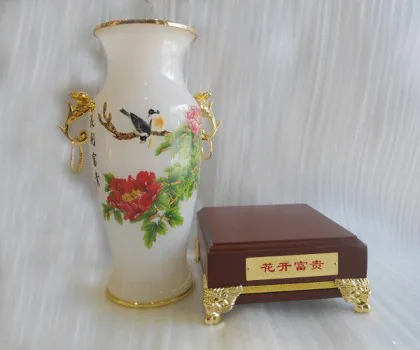 Bình bạch ngọc chạm hoa mẫu đơn - hoa khai phú quý H476G