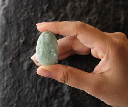 Phật bản mệnh phỉ thúy nhỏ ( Bất Động Minh Vương - Tuổi Dậu ) S6640-7