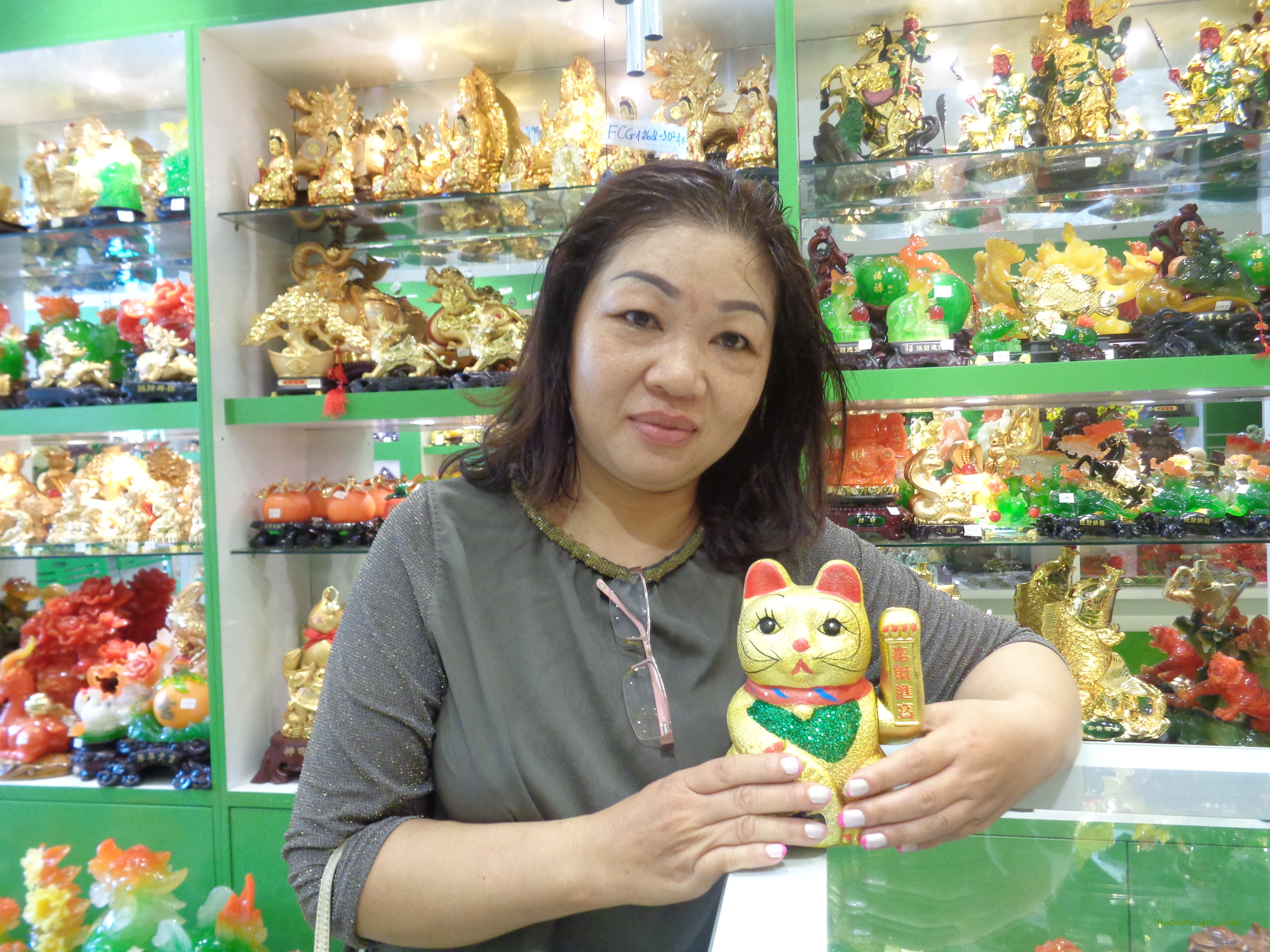 Cô Anh - Khách hàng mua mèo may mắn FH430G