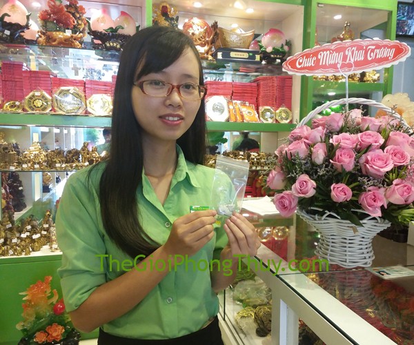 Chị Nguyễn Thị Thu Liên - Khách hàng sở hữu Tỳ Hưu đá quý may mắn FS689