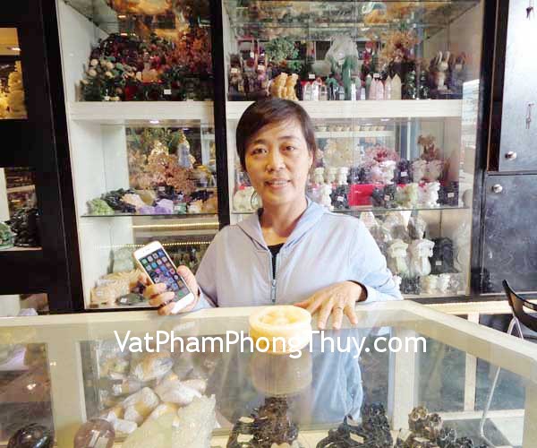 Chị Gia - khách hàng mua Bồn nguyên bảo Hoàng long GM073