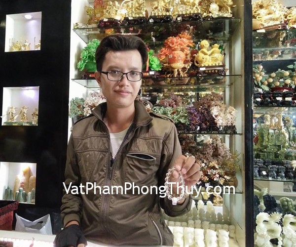 Anh Hy - khách hàng mua chuỗi thạch anh tóc trắng S6220