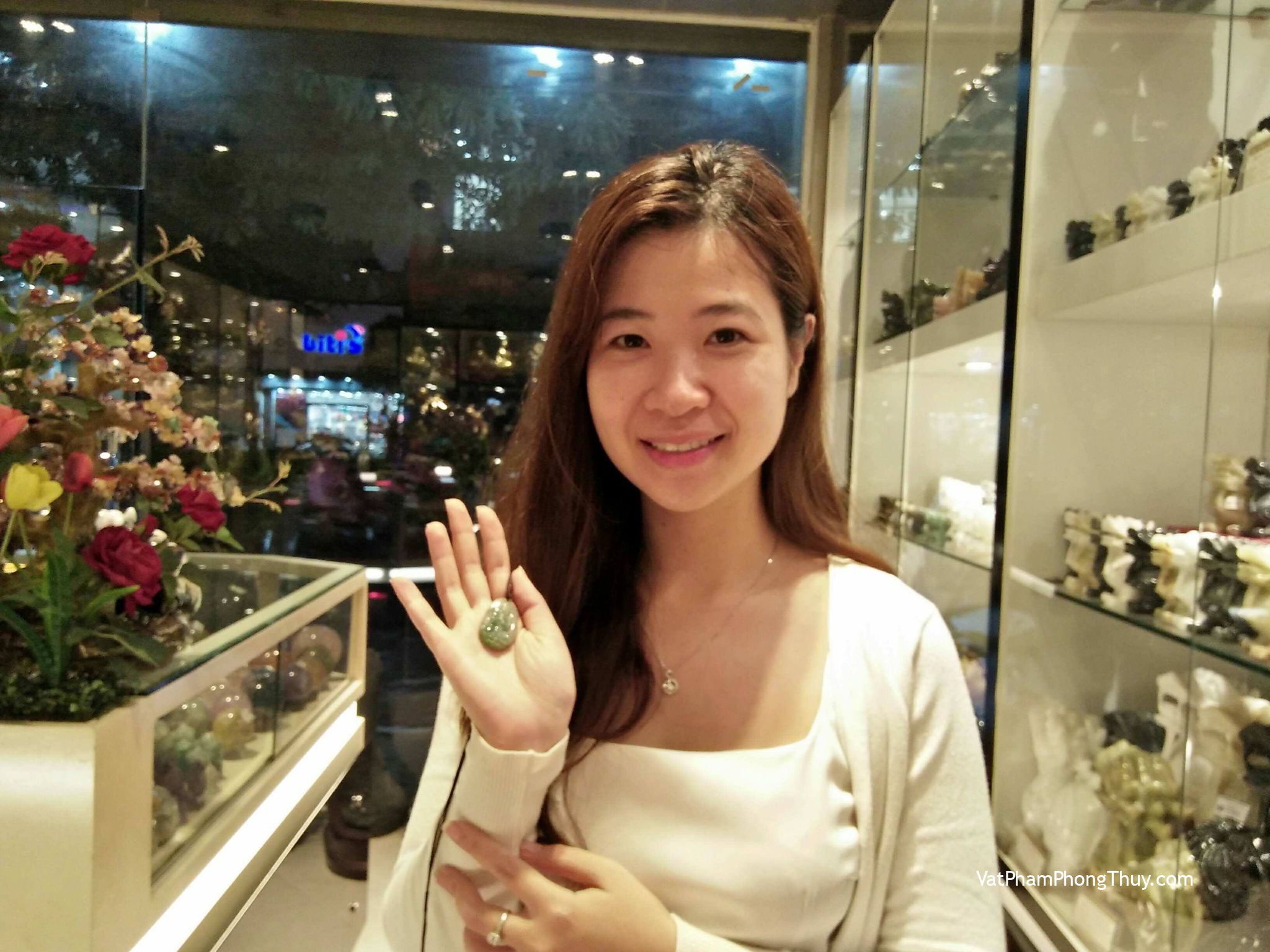 Chị Yến - Khách hàng mua Phật bản mệnh Phỉ Thúy xanh (Mẹo) S6865-3,tuổi (Ngọ) S6865-5,tuổi (Mùi + Thân) S6865-6.